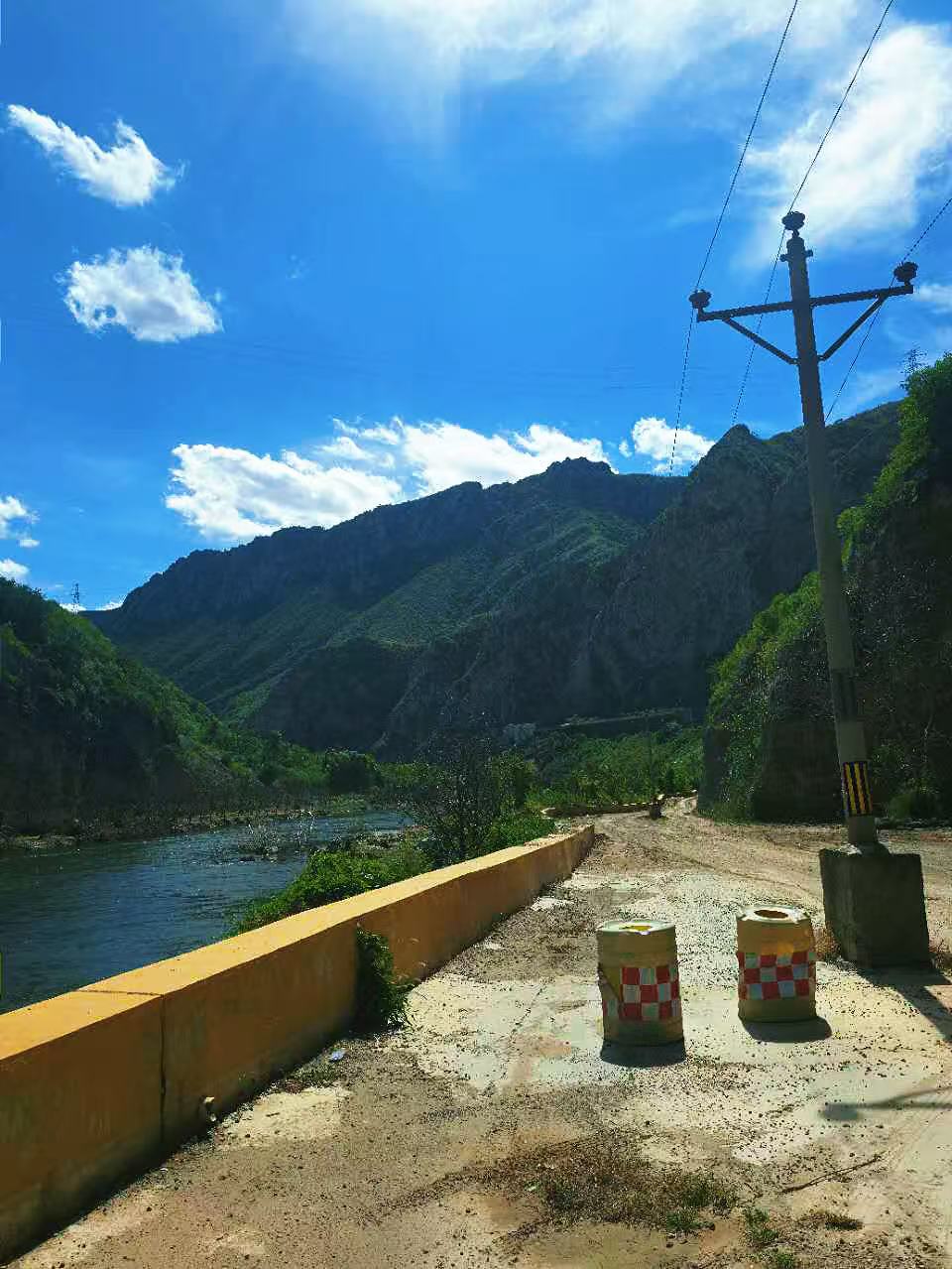 Dirt road along the river