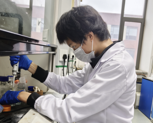 Daniel's environmental chemistry experiment